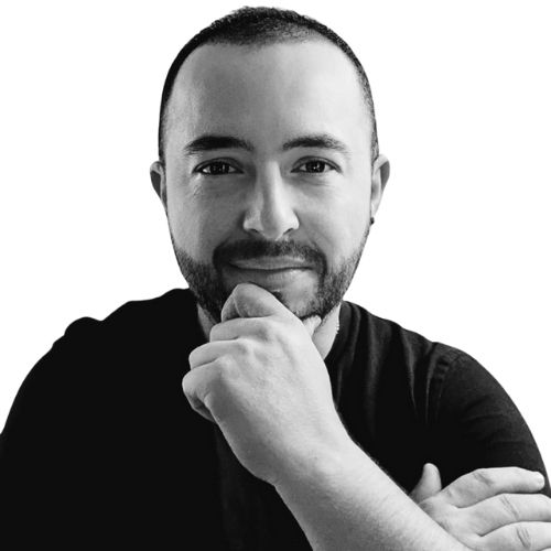 Kutsal Emre AY Profil Fotoğrafı